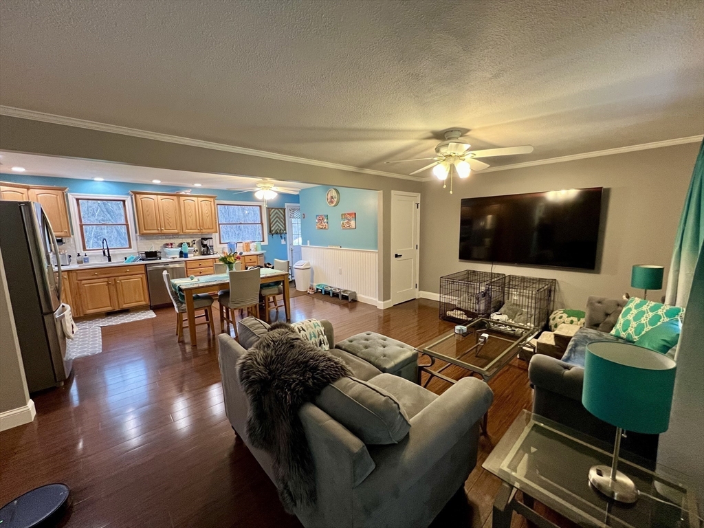 82 Larned Rd