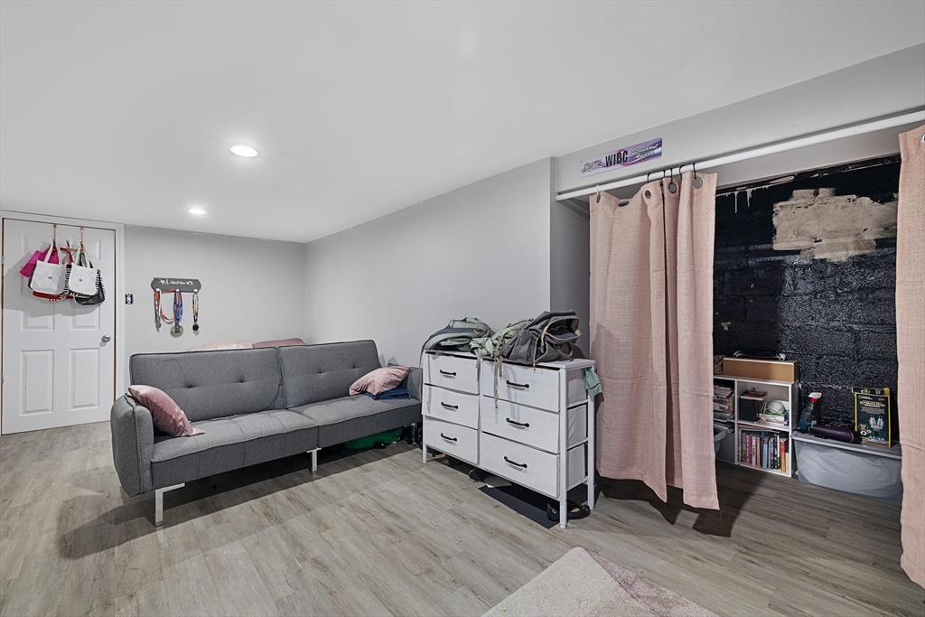 1 Pineland Ave.