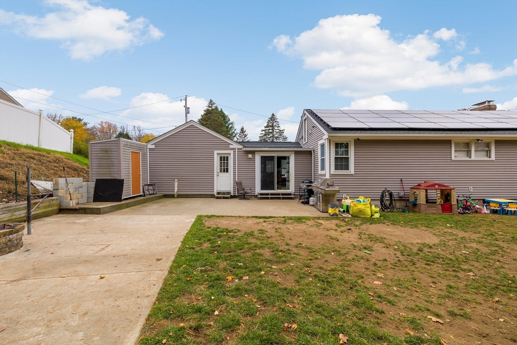 1 Pineland Ave.