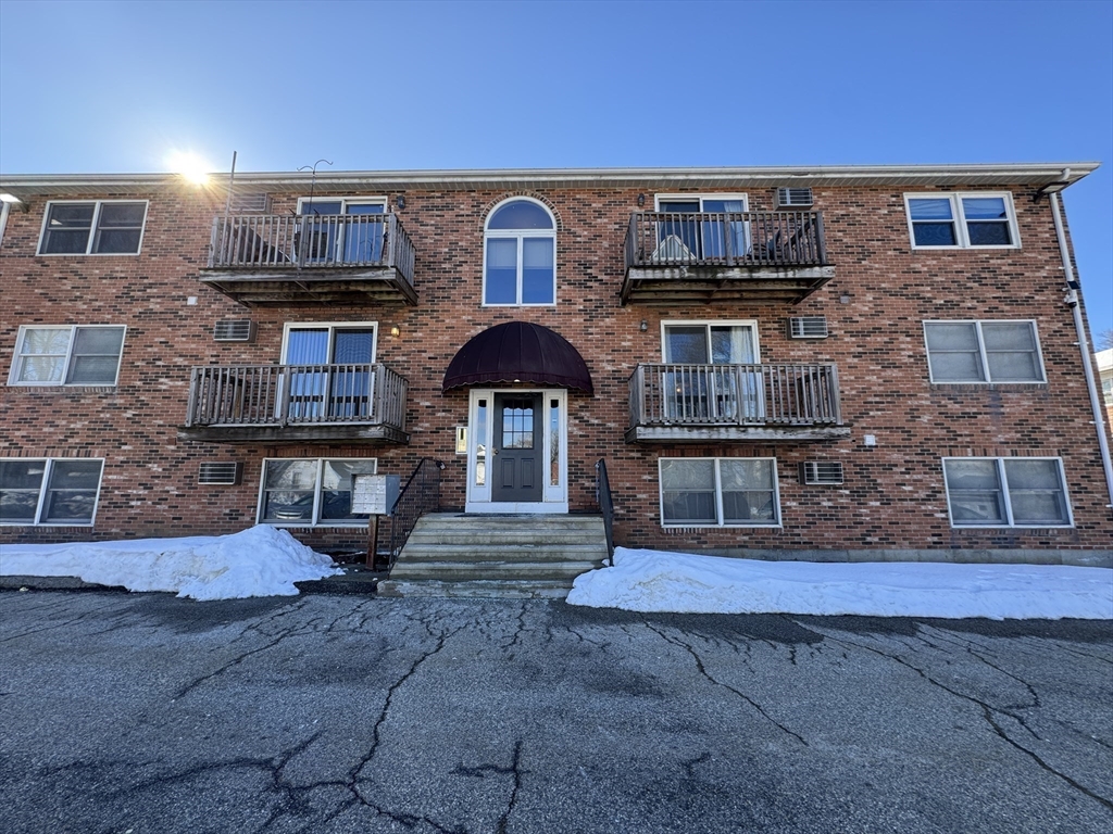 51 Alvarado Ave # 204