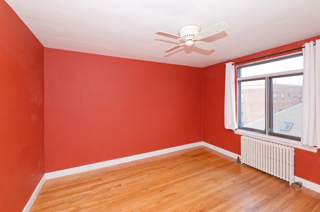 20 Ashland St # 3L