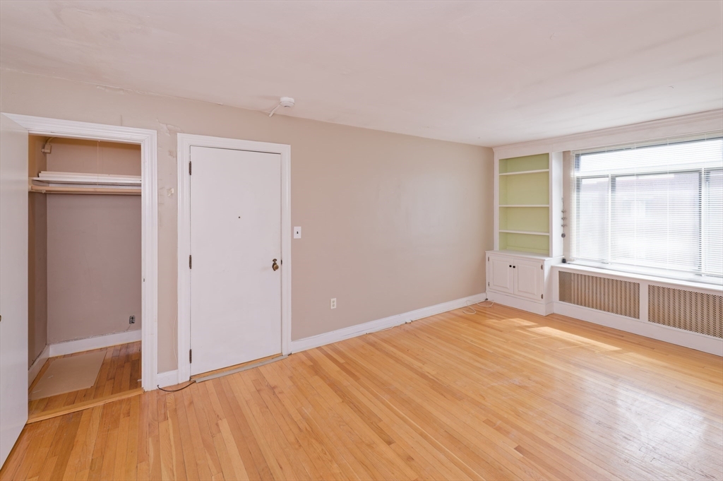 20 Ashland St # 3L