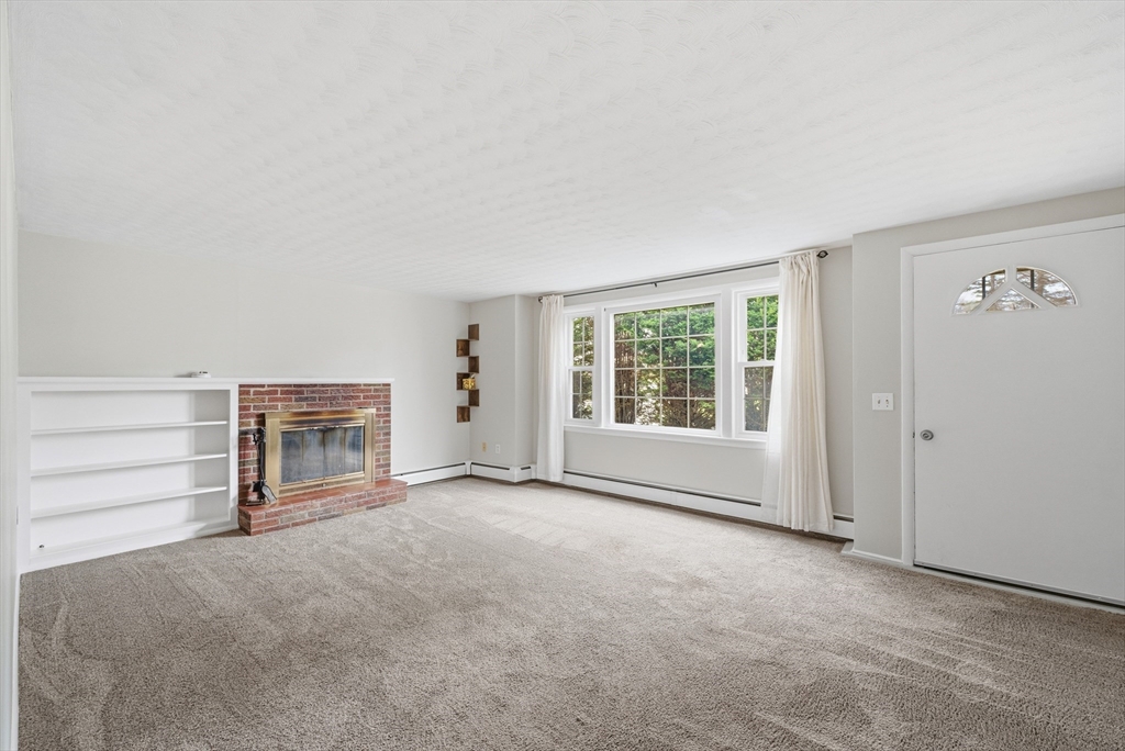 21 Janet Cir
