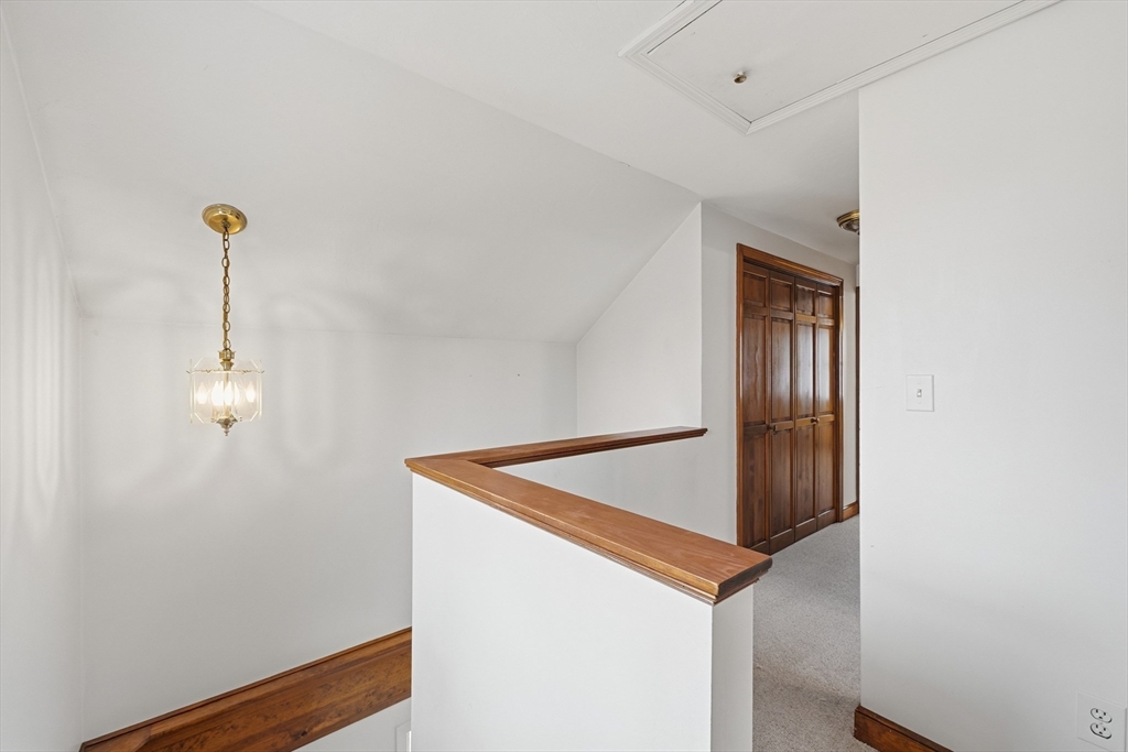 21 Janet Cir