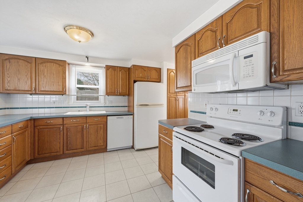 21 Janet Cir