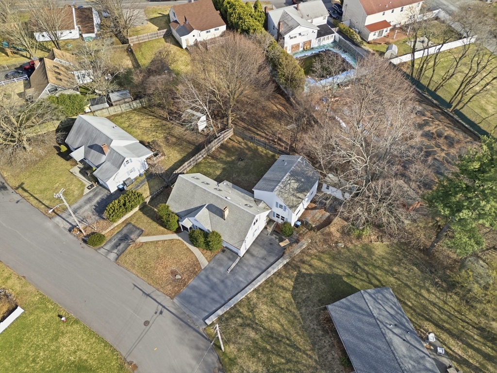 21 Janet Cir