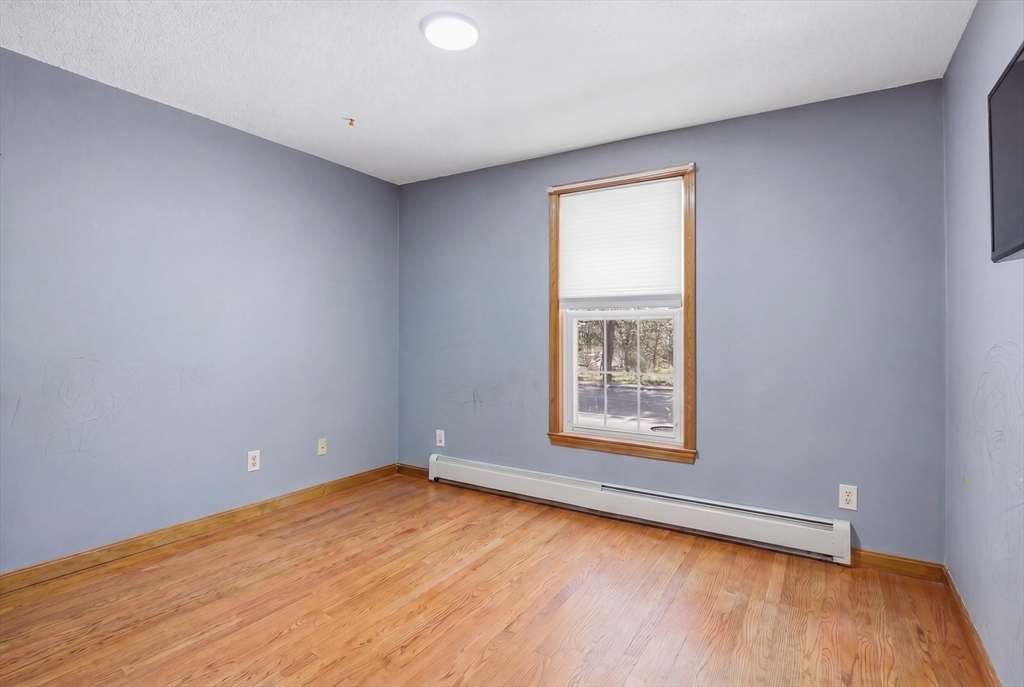 48 Forest Avenue