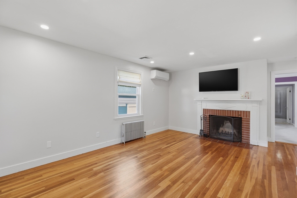 109 South Flagg Street