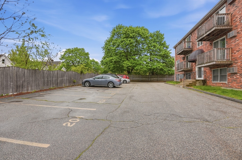 51 Alvarado Ave # 204