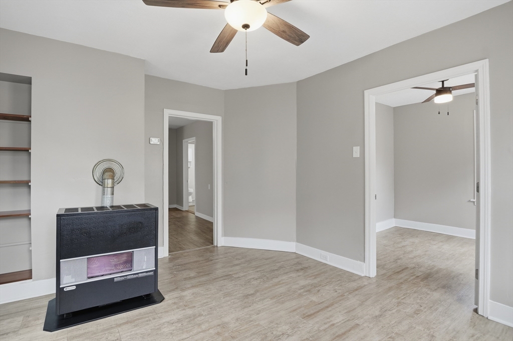 6 Oswald St # 1