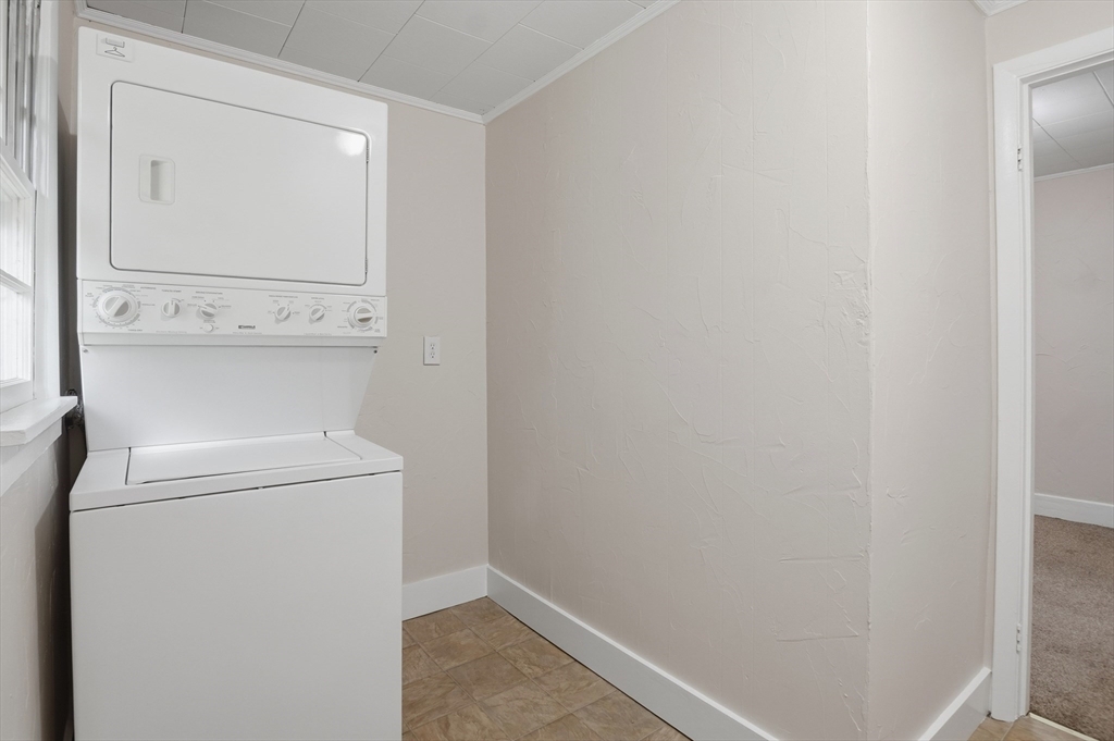 10 Oswald St # 1