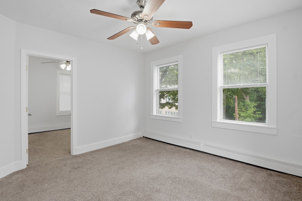 10 Oswald St # 1