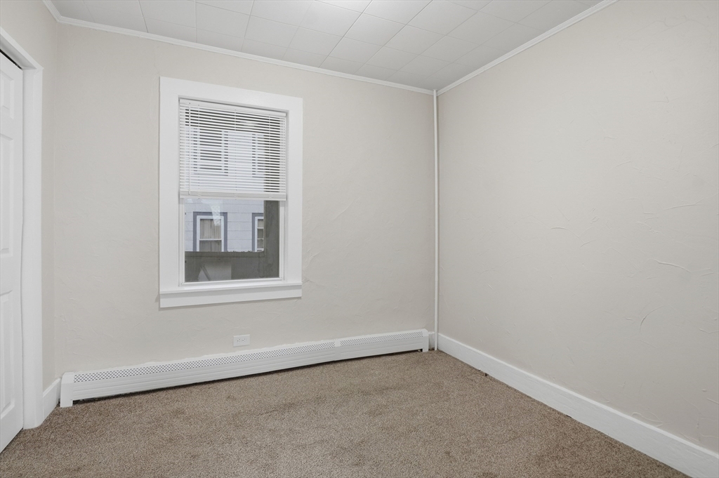 10 Oswald St # 1
