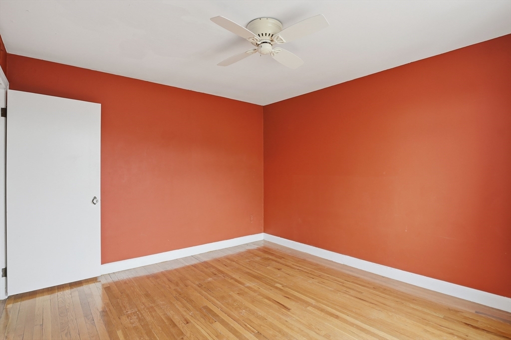 20 Ashland St # 3L
