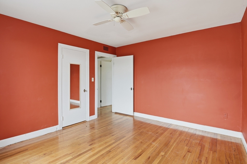 20 Ashland St # 3L