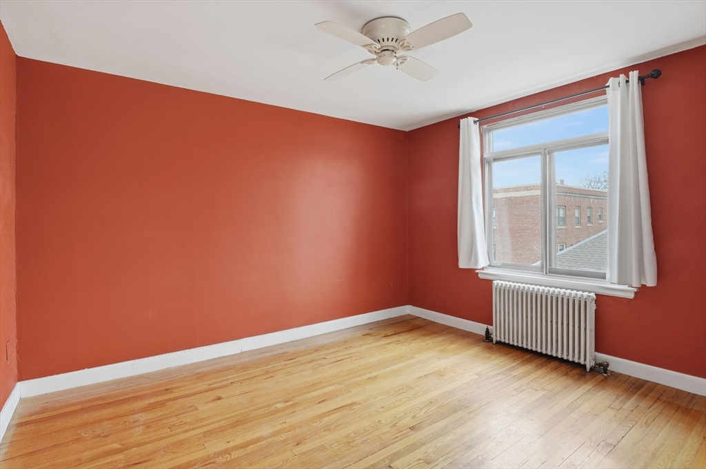 20 Ashland St # 3L