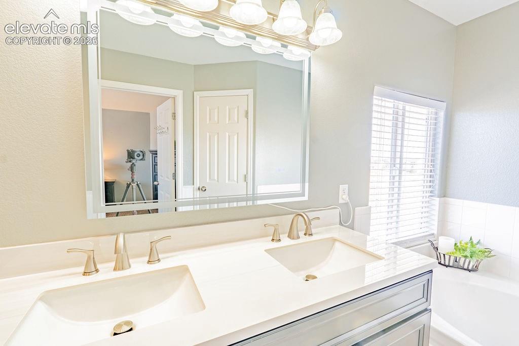 12604 Pine Valley Circle