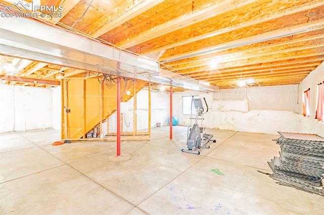 12604 Pine Valley Circle