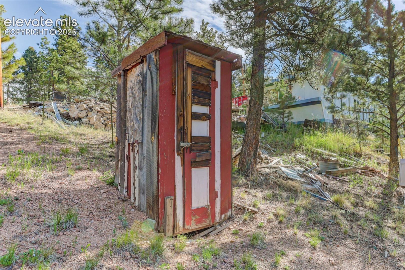 4 Honeysuckle Road