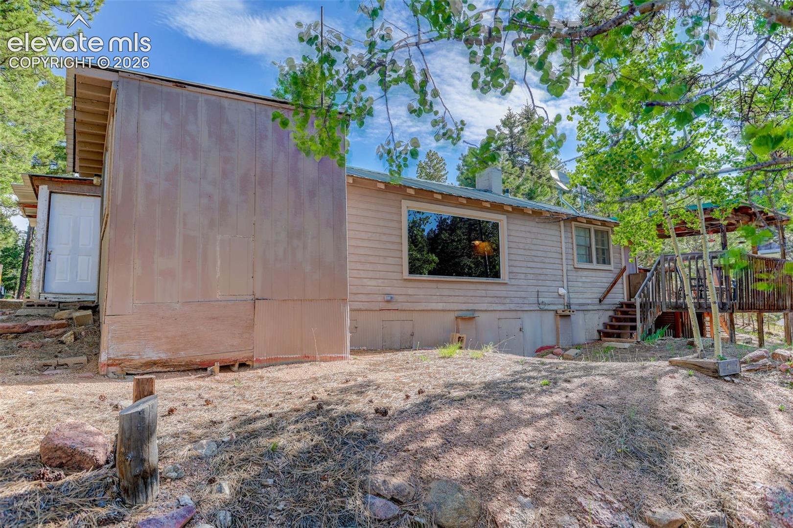4 Honeysuckle Road
