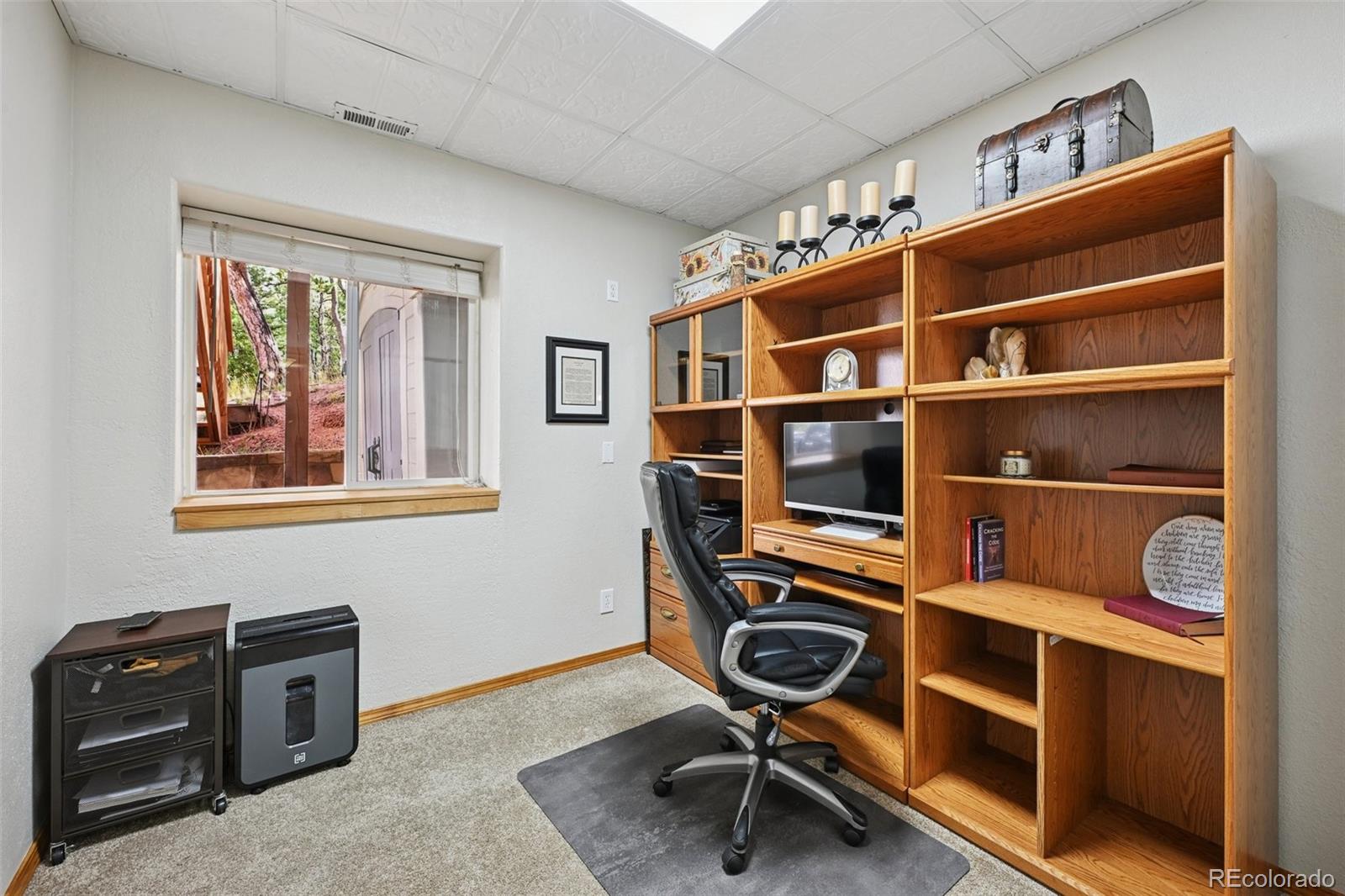 32 Iowa Lane