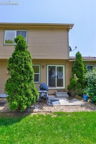 5559 Sunshade Point