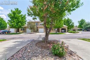 5559 Sunshade Point