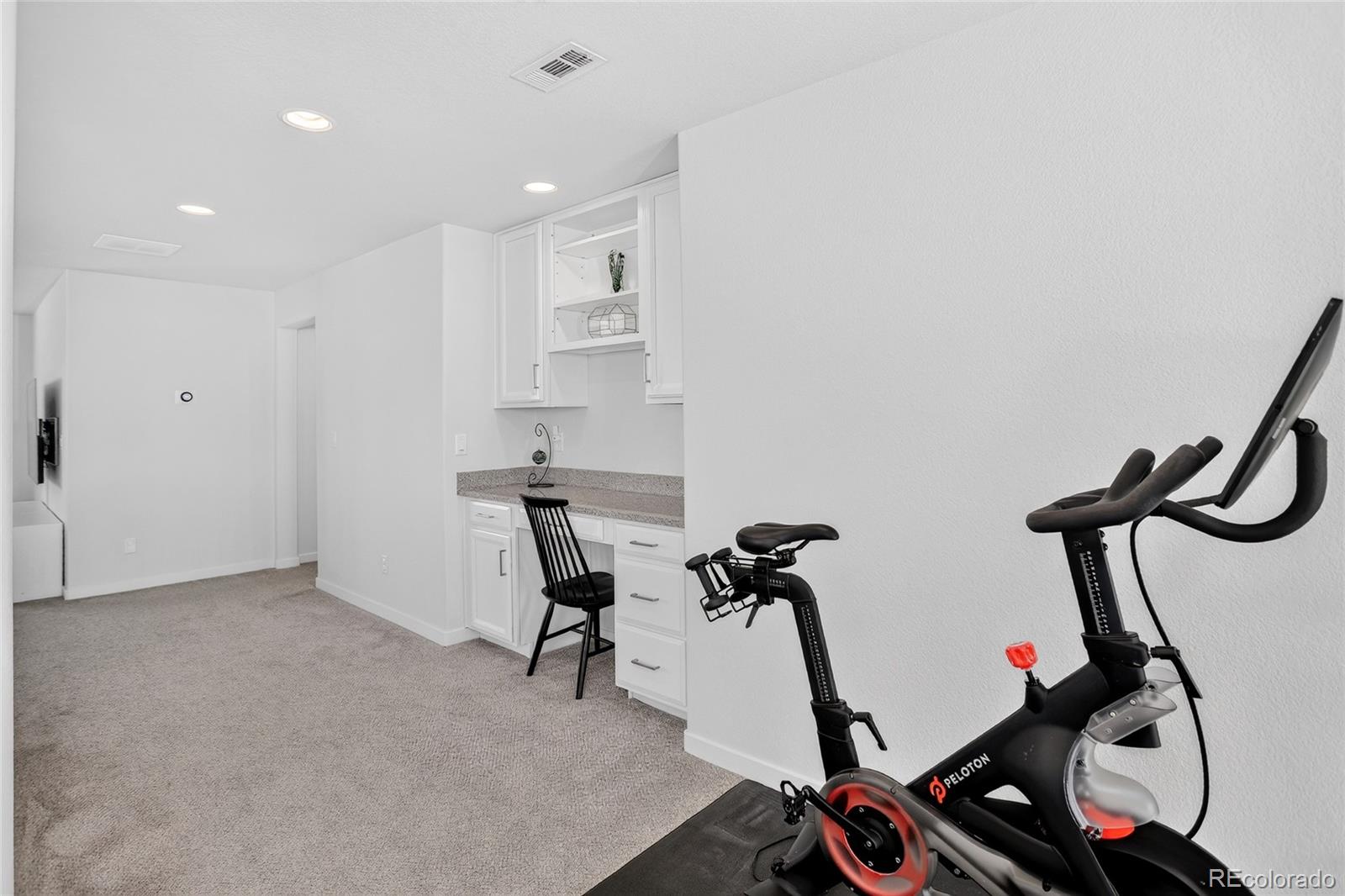 1044 Larimer Ridge Parkway