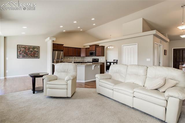 1108 Night Blue Circle