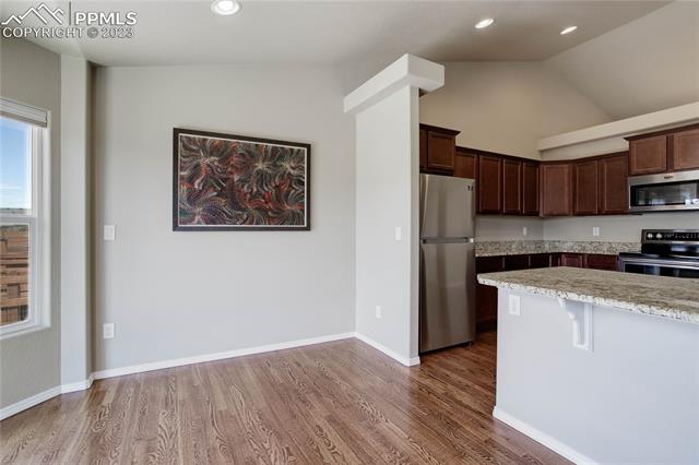 1108 Night Blue Circle