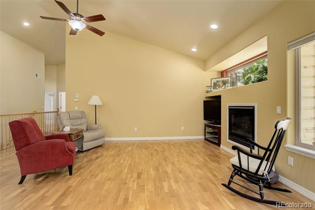 98 S Sherwood Glen