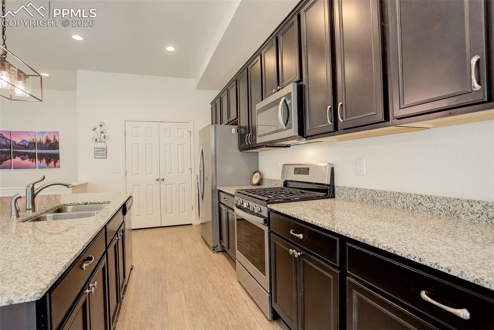6717 Golden Briar Lane