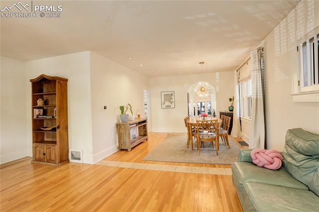 1866 S Pennsylvania Street