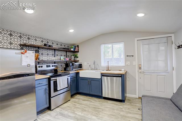 1866 S Pennsylvania Street