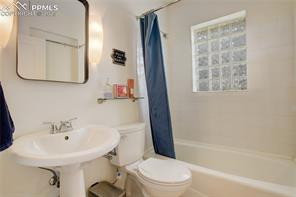 1866 S Pennsylvania Street