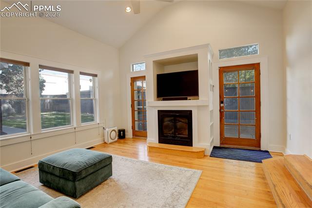 1866 S Pennsylvania Street