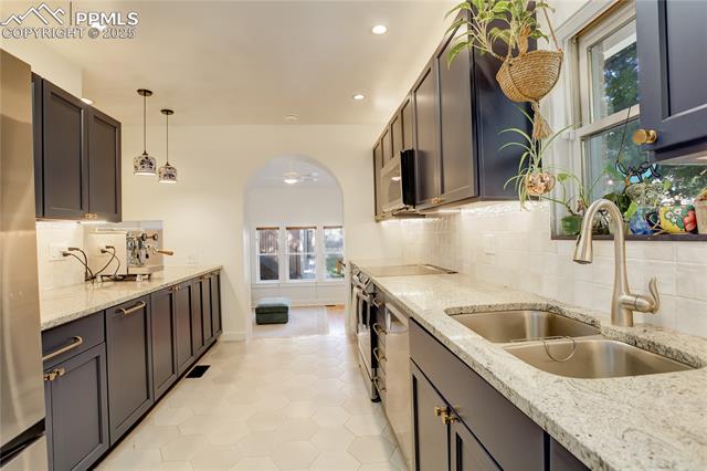 1866 S Pennsylvania Street