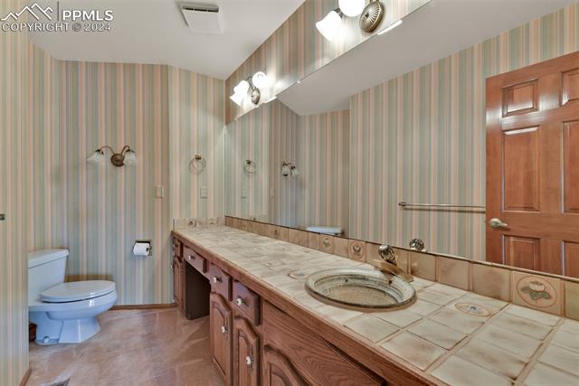 135 Desert Inn Way