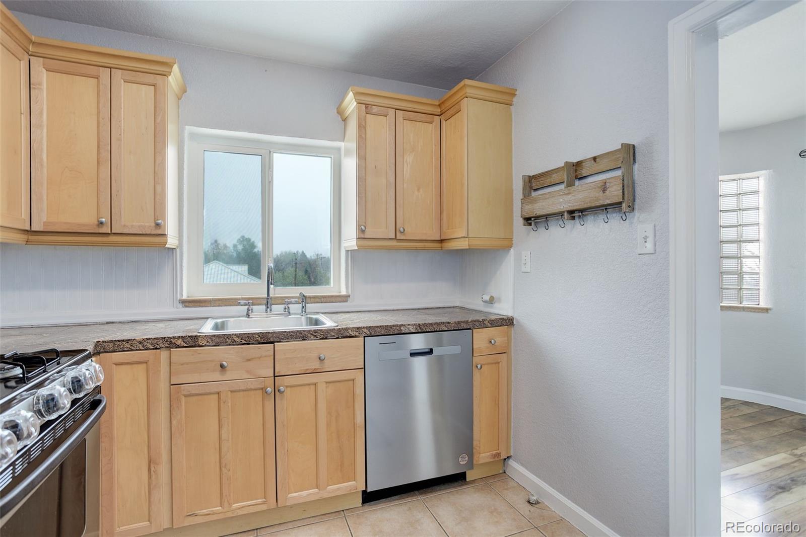 1481 Ash Street Unit: 3