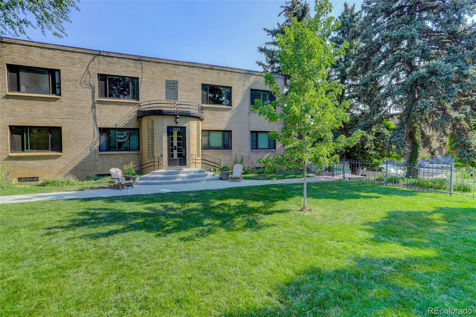 1481 Ash Street Unit: 3