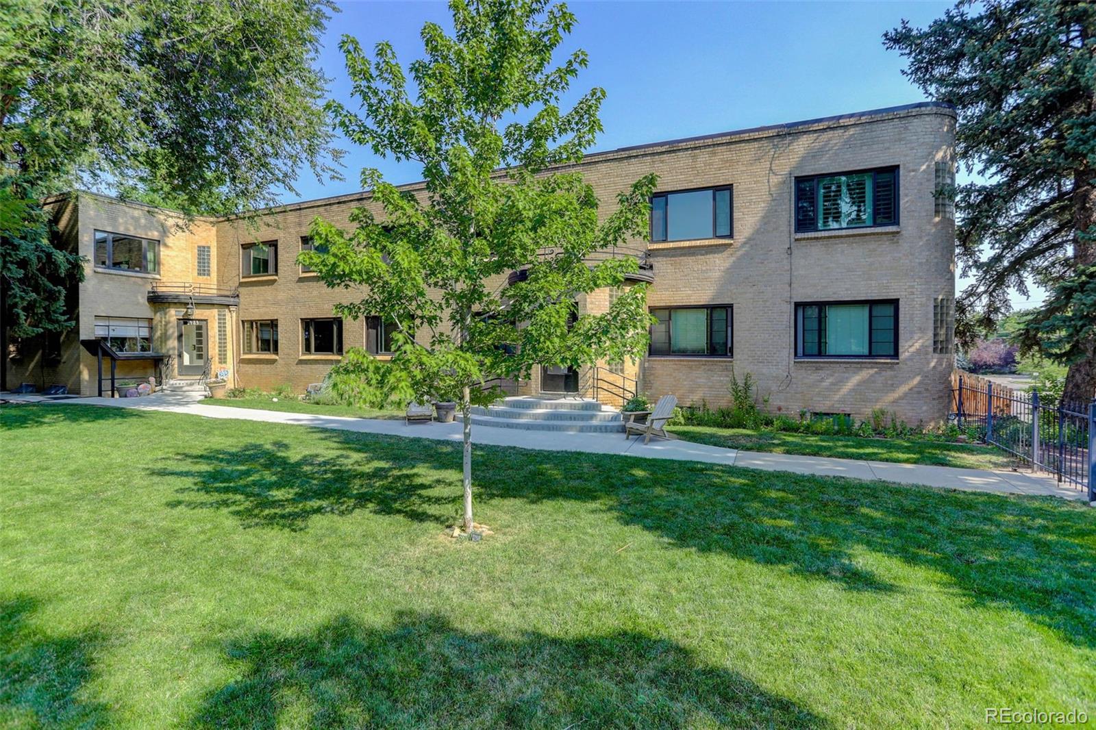 1481 Ash Street Unit: 3