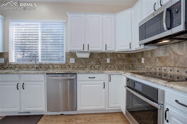 15895 Wildhaven Lane