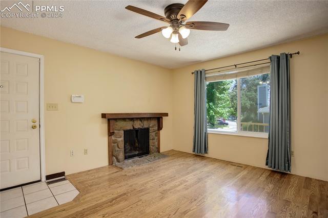 2732 Hearthwood Lane