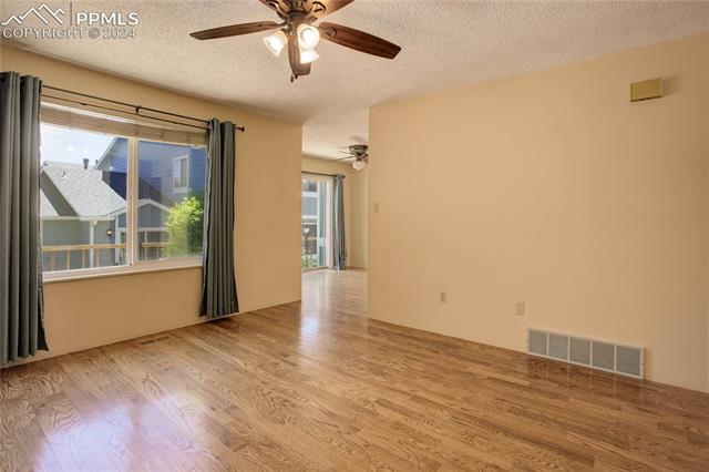 2732 Hearthwood Lane