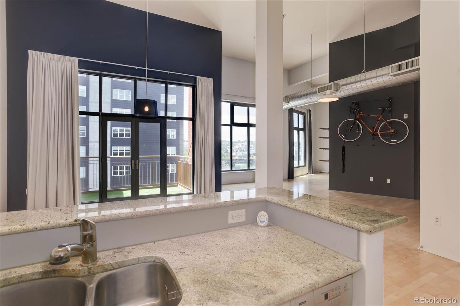 3100 Huron Street Unit: 4N