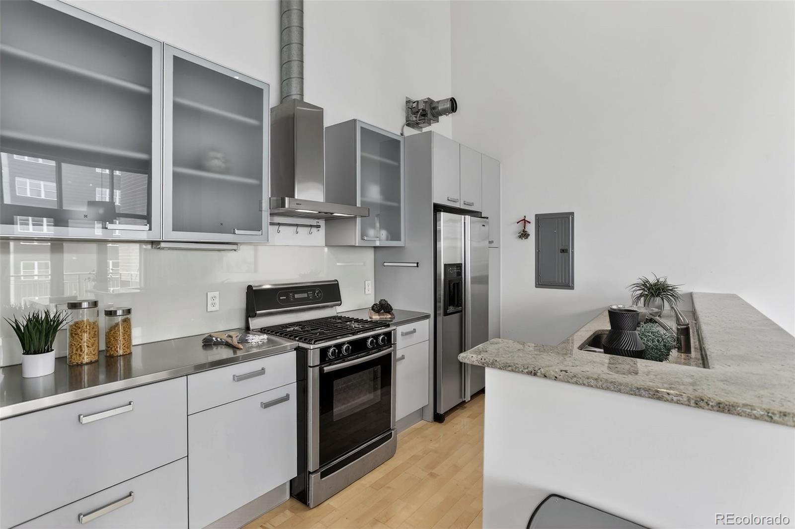 3100 Huron Street Unit: 4N