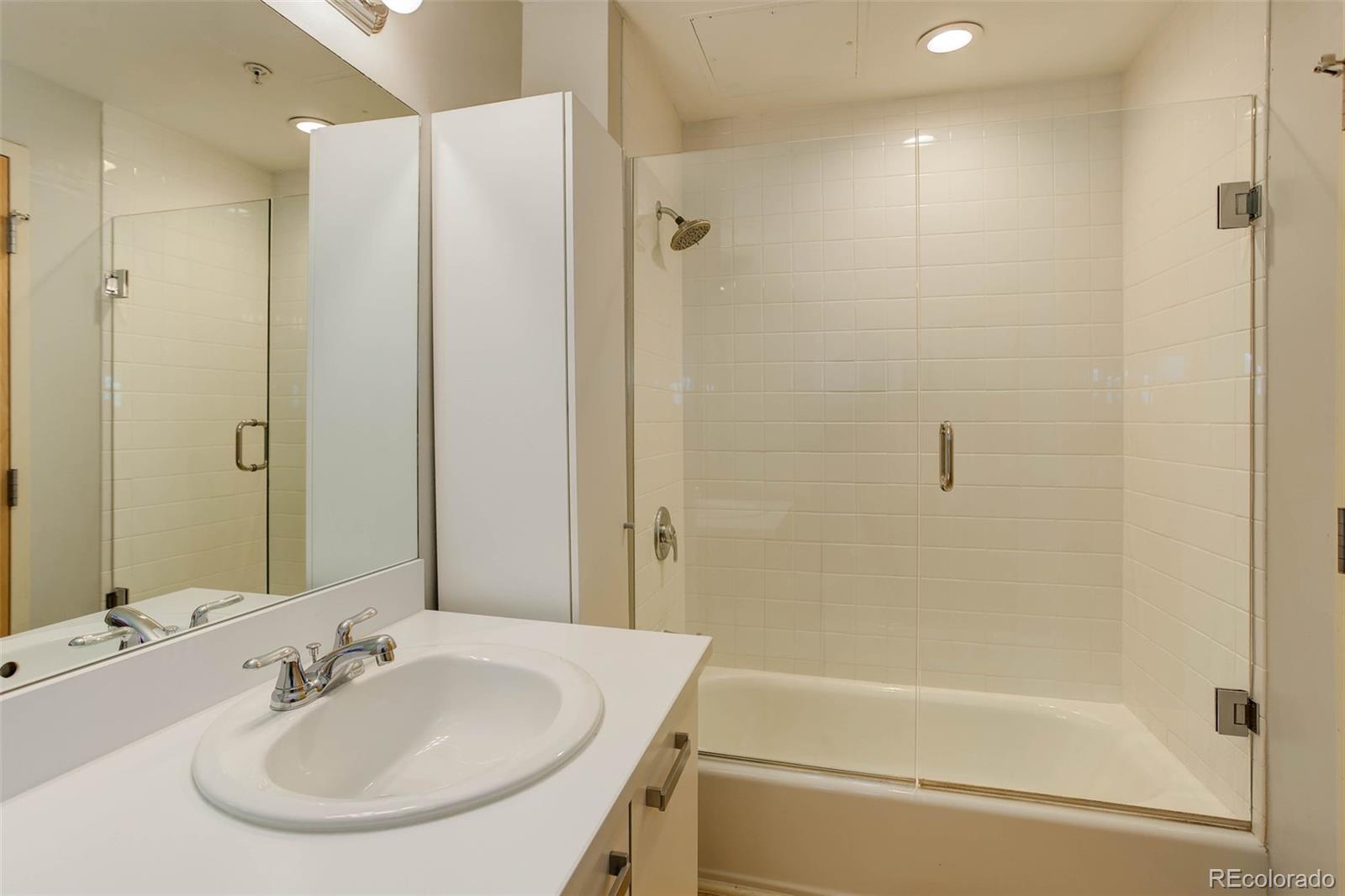 3100 Huron Street Unit: 4N