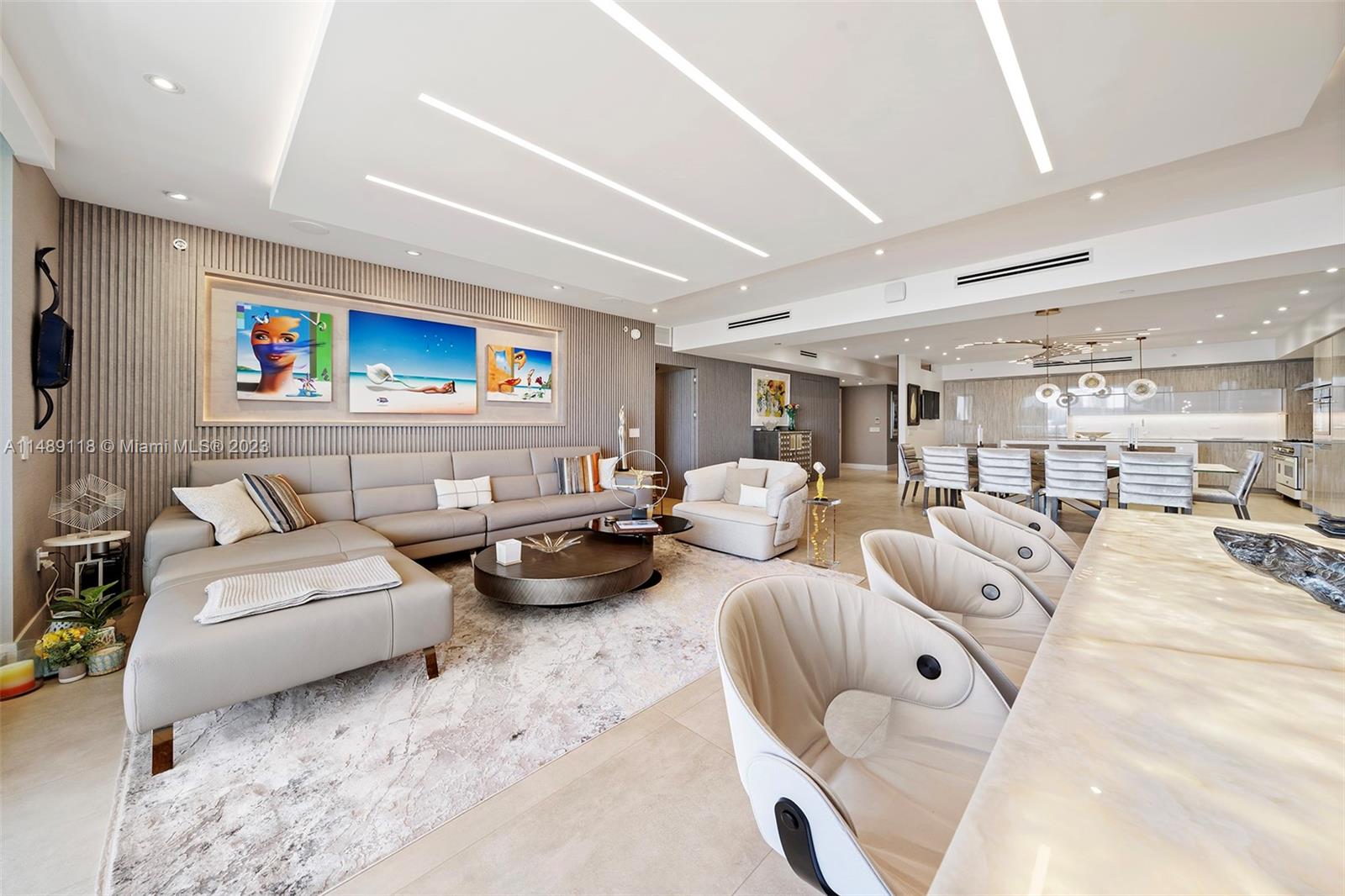 6000 Island Blvd Unit: 807
