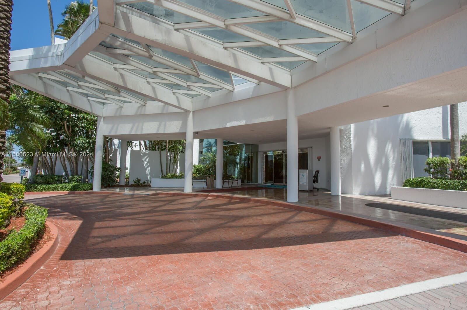 16400 Collins Ave # 546
