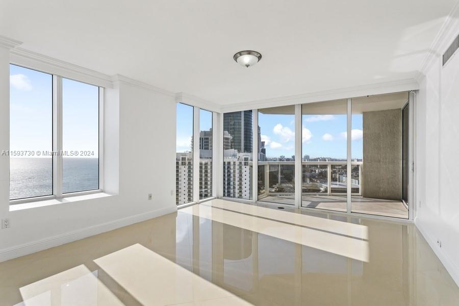18911 Collins Ave # 2805
